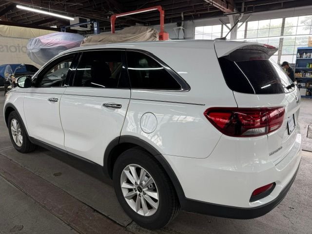 Used 2019 White Kia LX image 2
