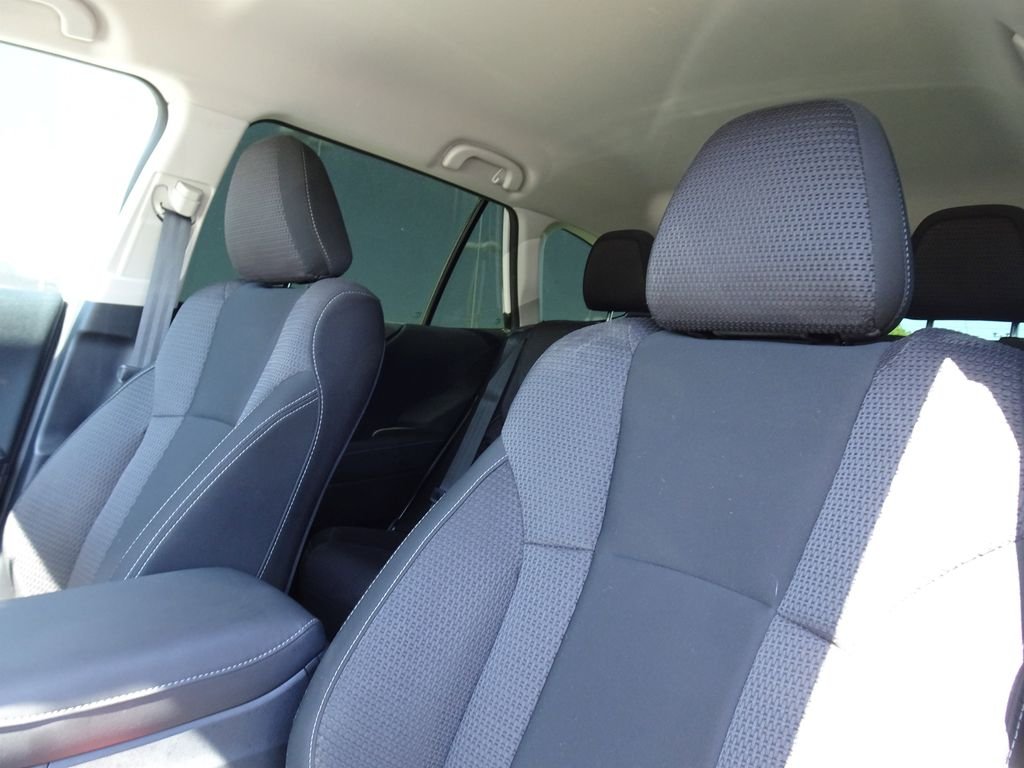 Used 2024 White Subaru 2.5i image 9