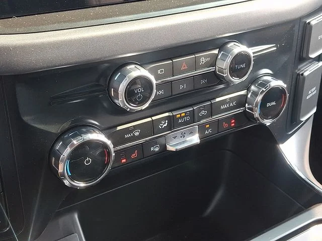 New 2026 Avalanche Ford XLT image 11