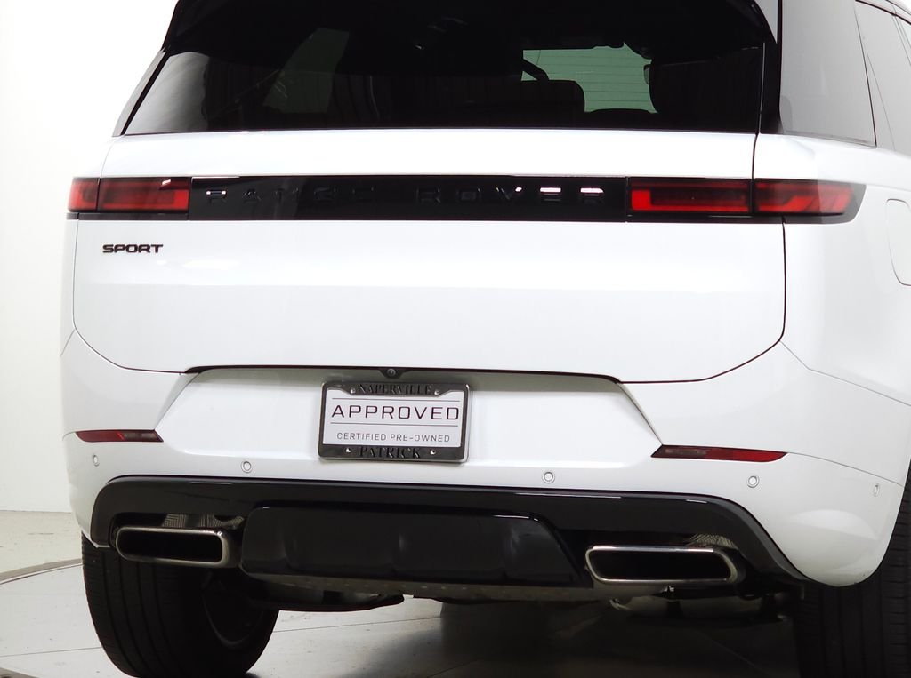 Certified Used 2025 Fuji White Land Rover Dynamic SE image 7
