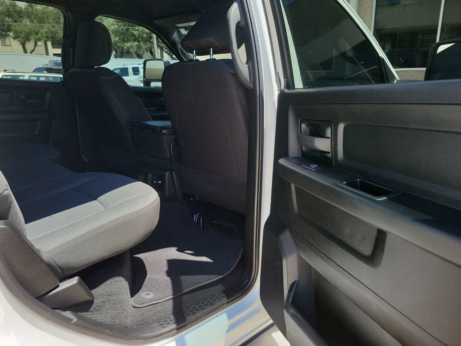2024 RAM Ram 3500 Pickup Tradesman - Photo 24