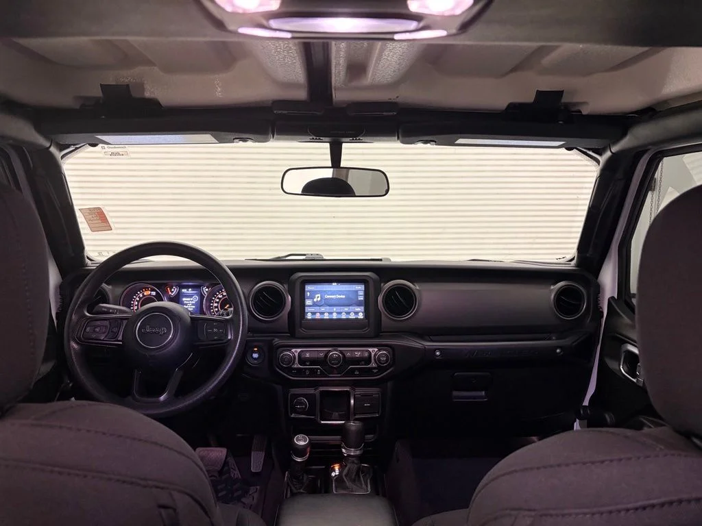 Used 2023 White Jeep Sport image 33