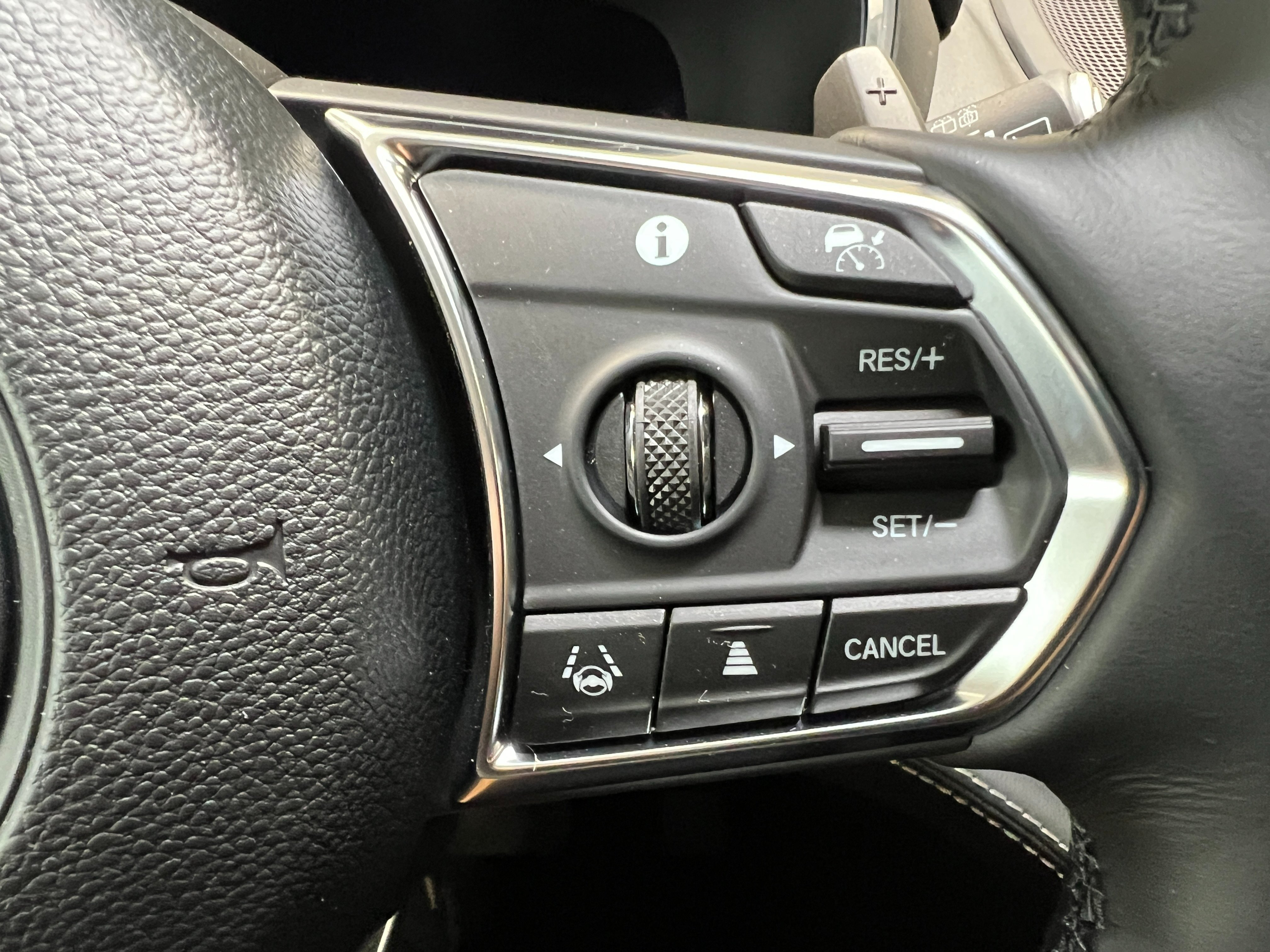 New 2026 Liquid Carbon Metallic Acura w/Advance Package image 21