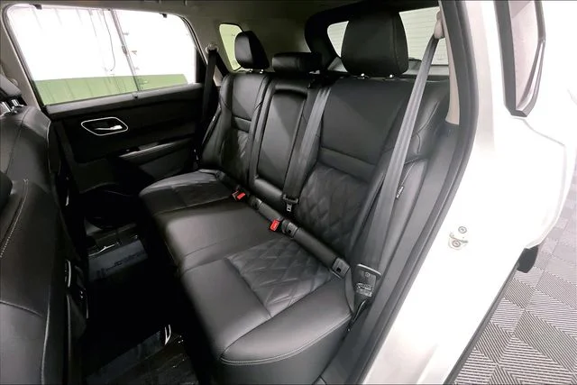 2025 Nissan Rogue Platinum - Photo 11