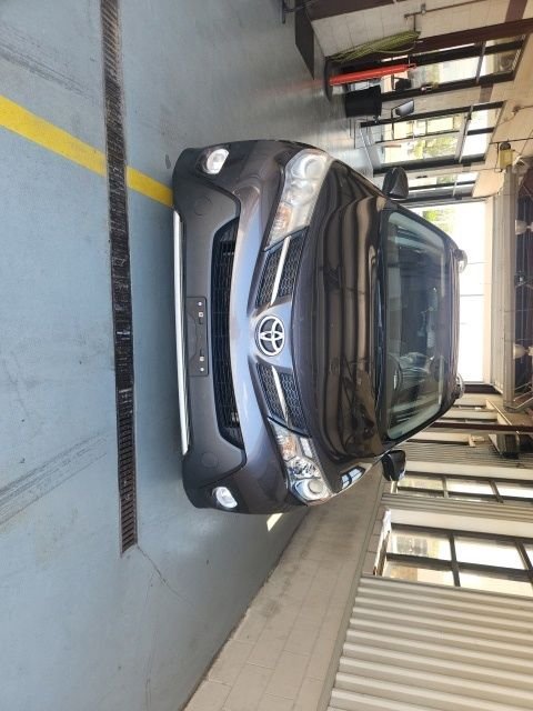 Used 2015 Magnetic Gray Metallic Toyota Limited image 4