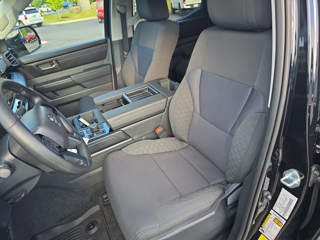 2024 Toyota Tundra SR5 - Photo 16