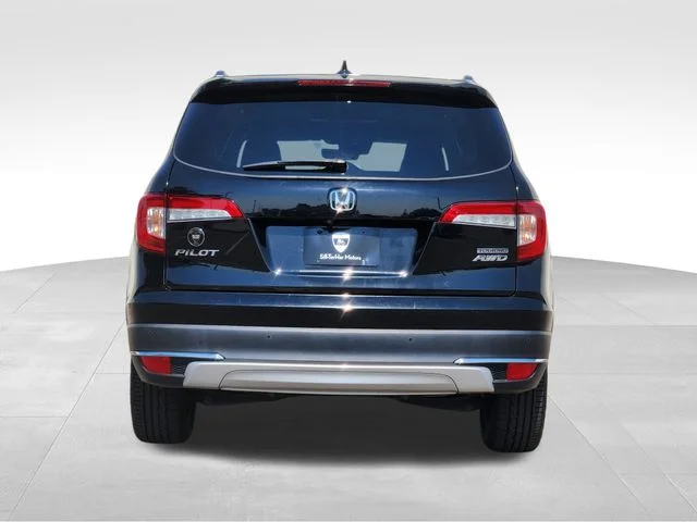 Used 2019 Black Honda Touring image 7