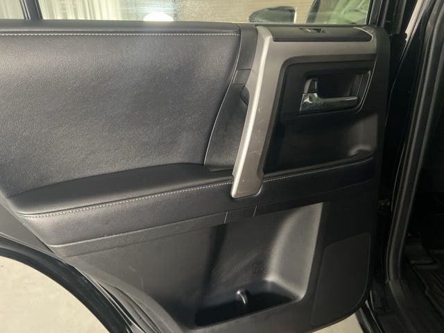 2018 Toyota 4Runner SR5 - Photo 14