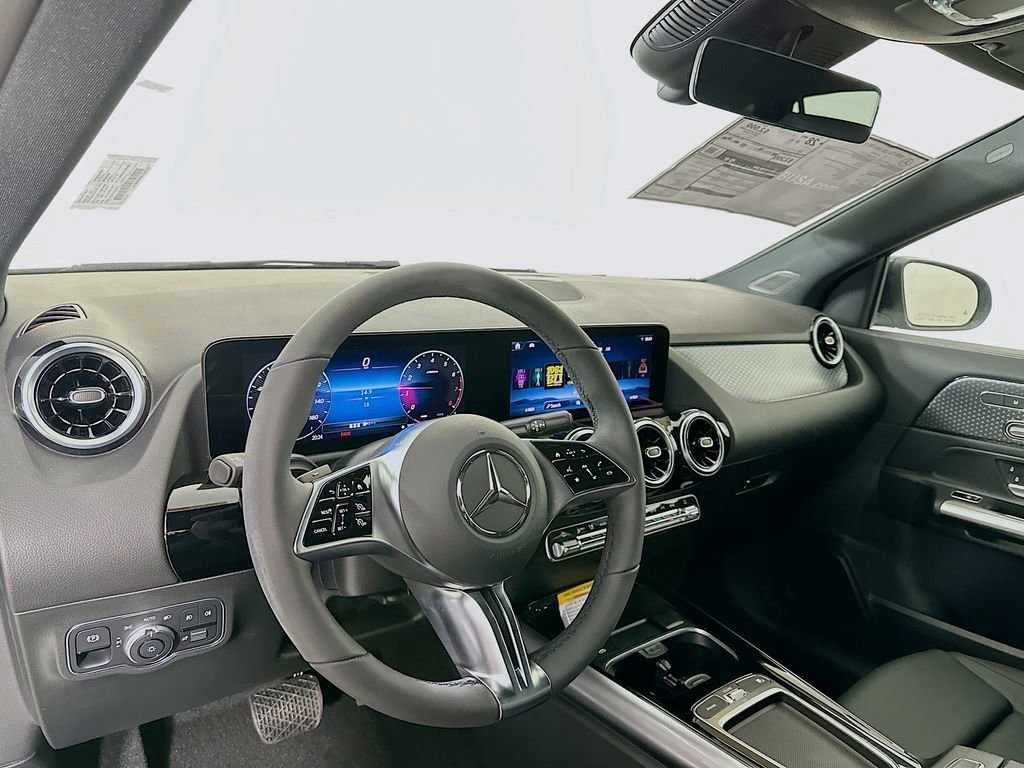 New 2026 Night Black Mercedes-Benz GLA 250 image 37