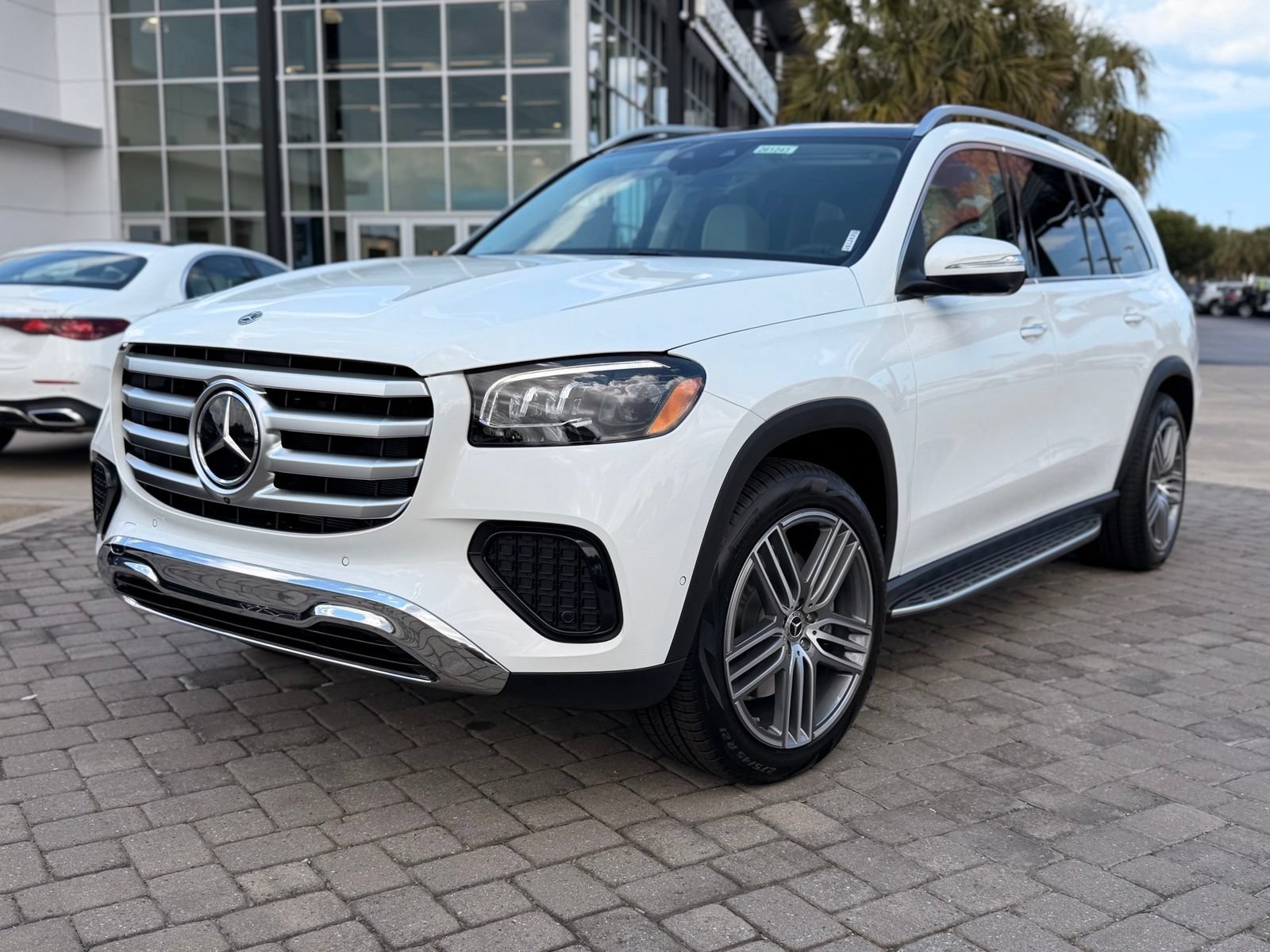 New 2026 Polar White Mercedes-Benz GLS 450 image 29