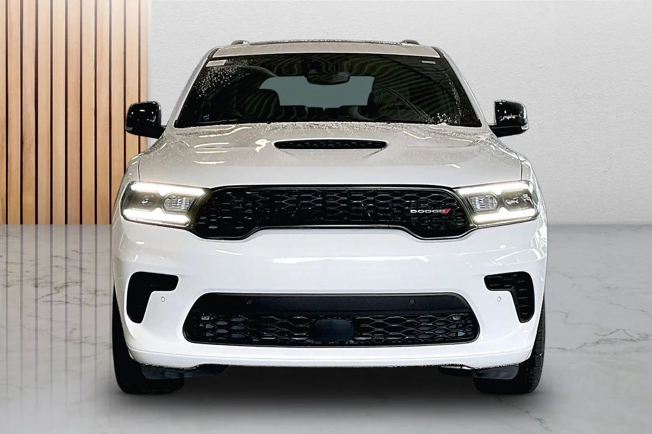 New 2026 White Knuckle Clearcoat Dodge GT Plus HEMI V8 image 3