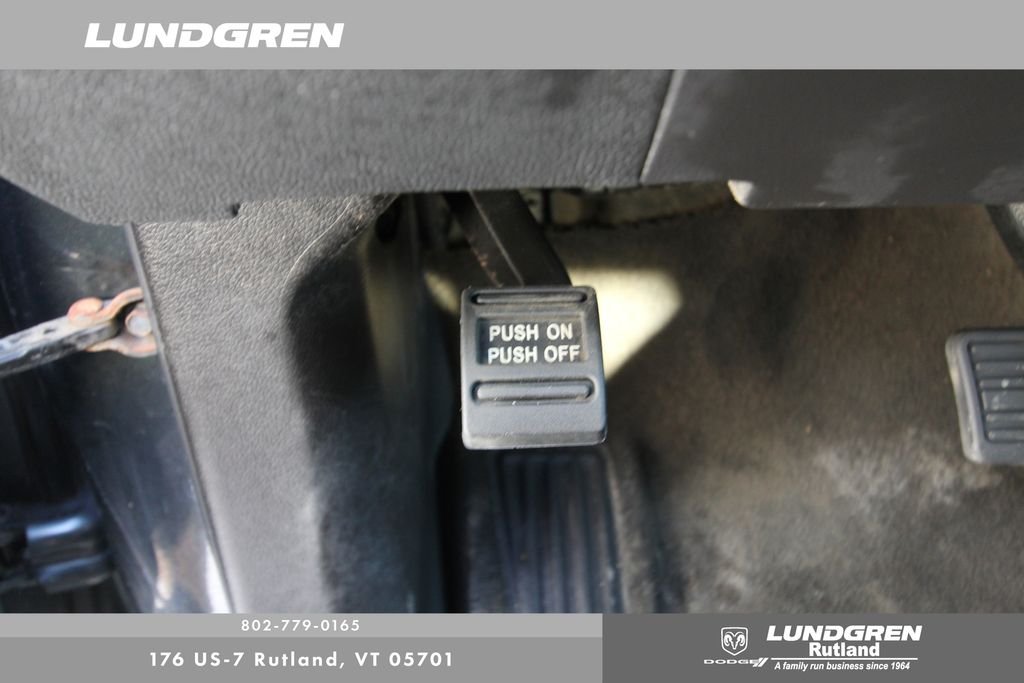 Used 2018 Gray Chevrolet Work Truck image 17
