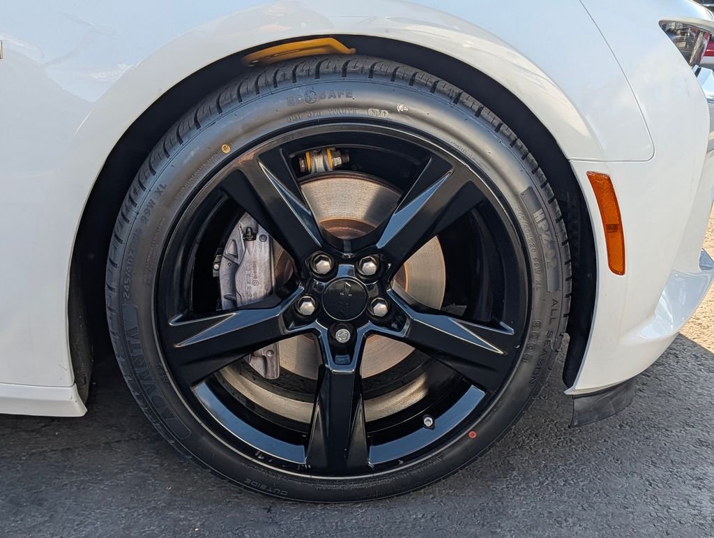 Used 2016 White Chevrolet SS image 8