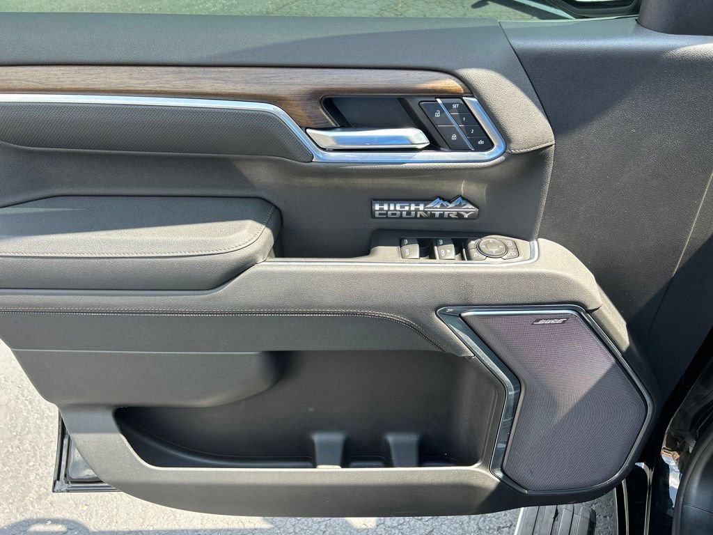 New 2026 Black Chevrolet High Country image 18