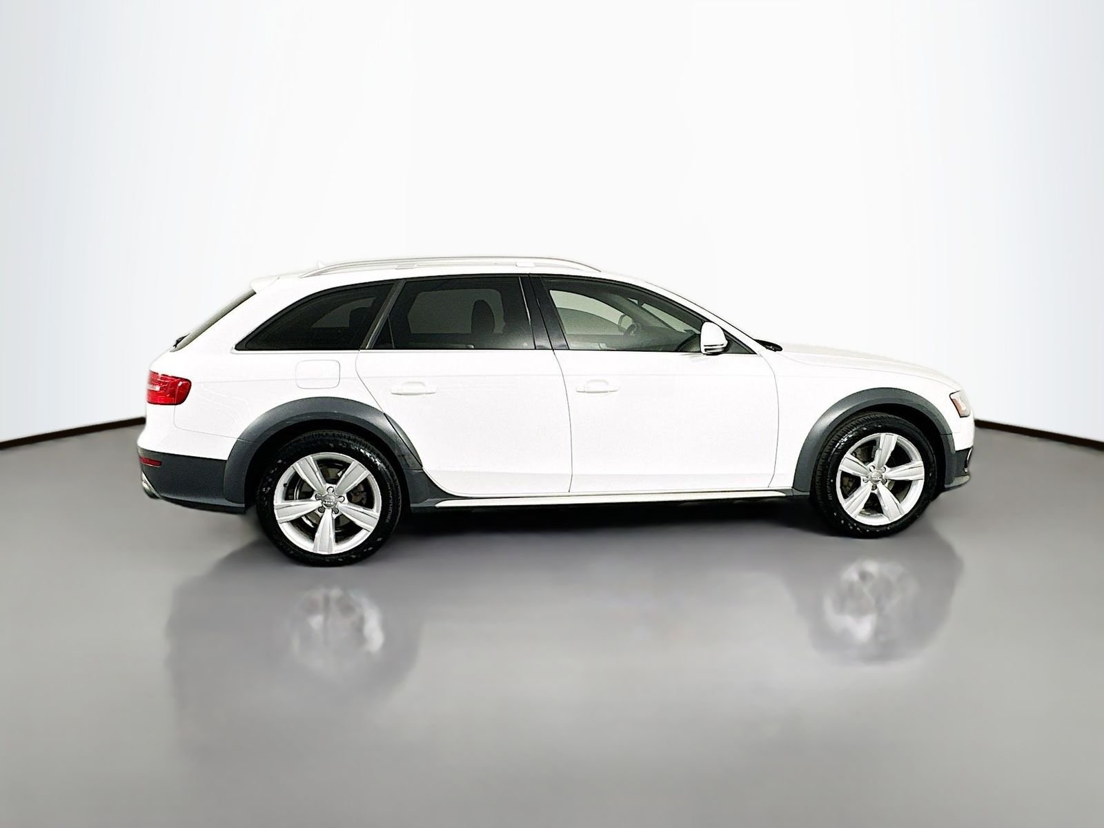 Used 2013 Ibis White Audi 2.0T Premium Plus image 8