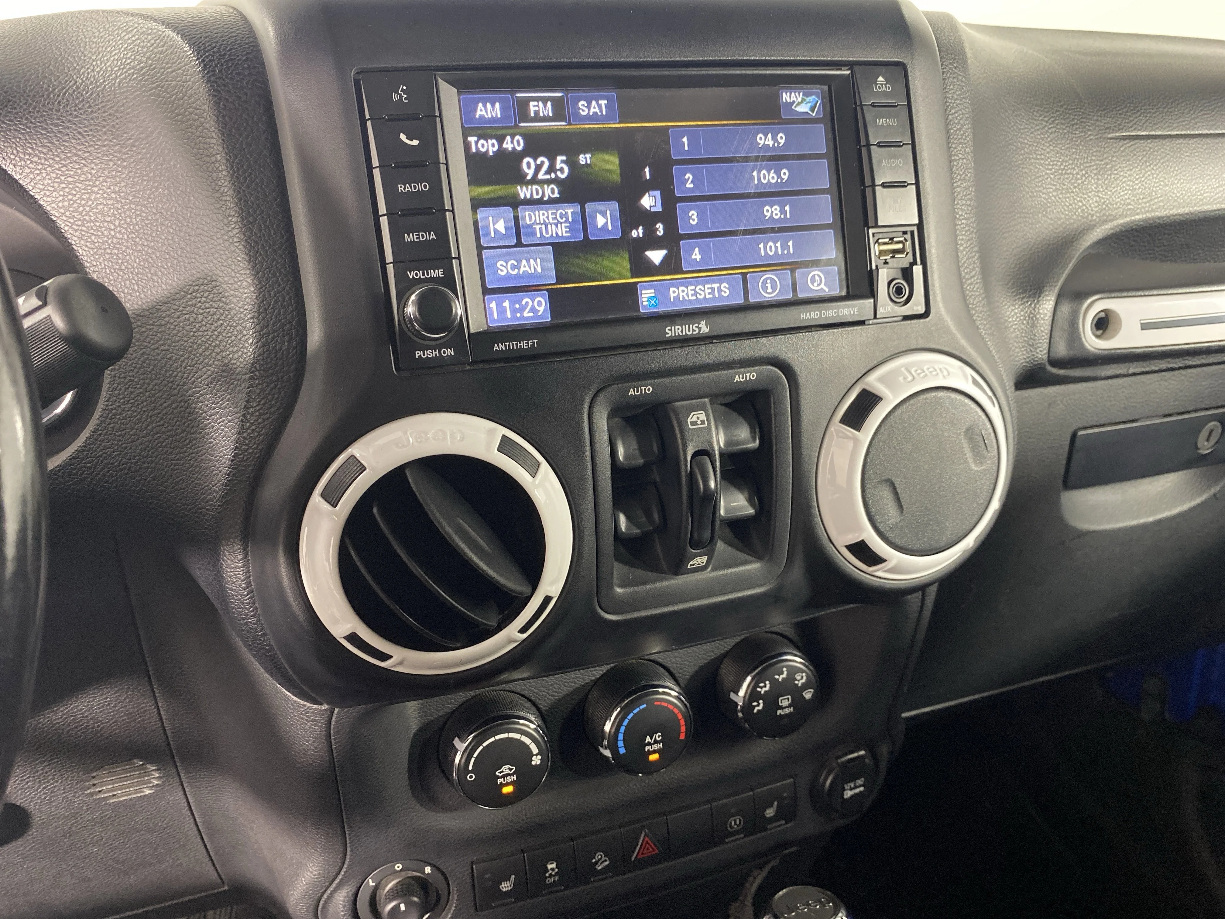 Used 2014 Hydro Blue Pearl Coat Jeep Polar Edition image 26