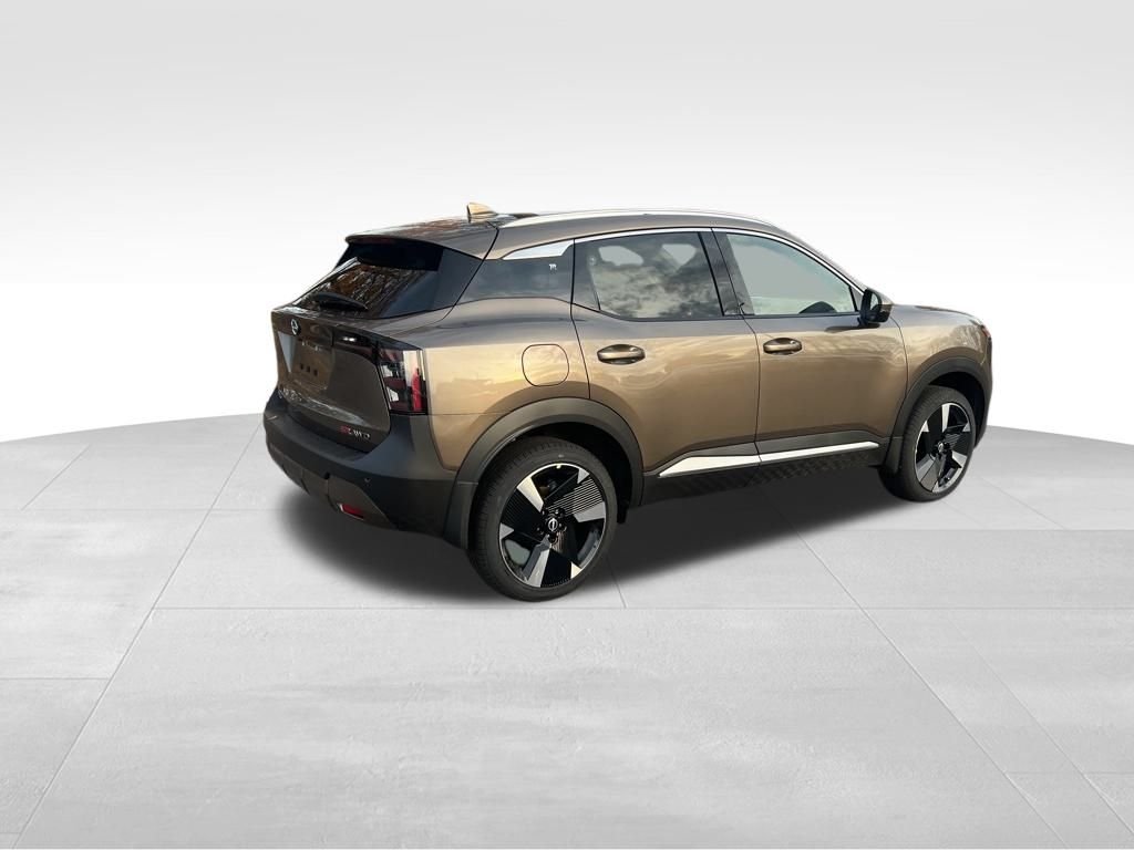 2025 Nissan Kicks SR photo 2