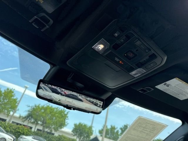 Used 2024  Toyota Platinum image 27