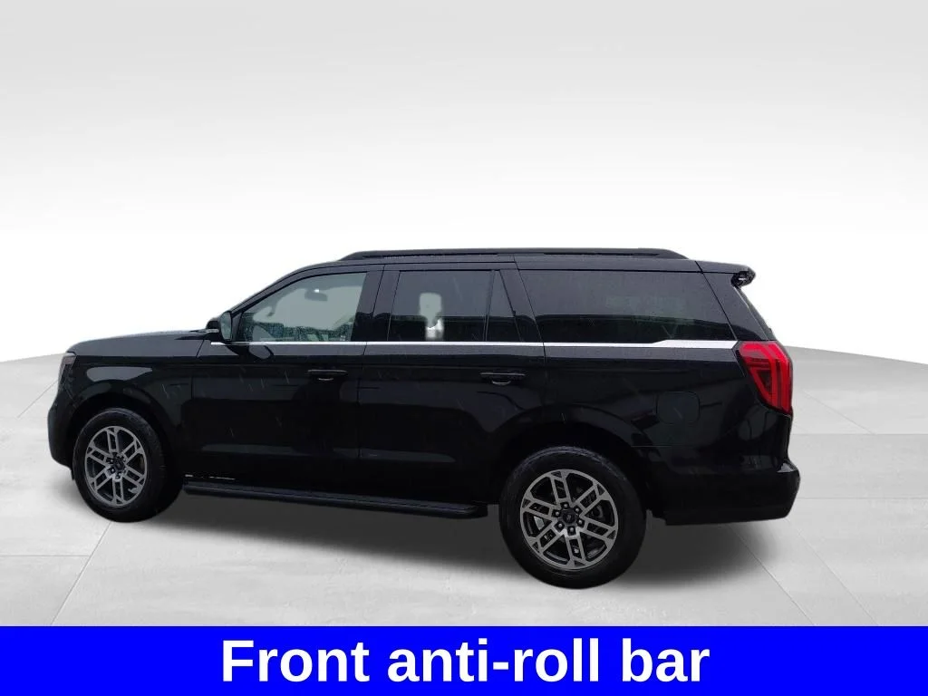 Used 2025 Black Metallic Ford Active image 15
