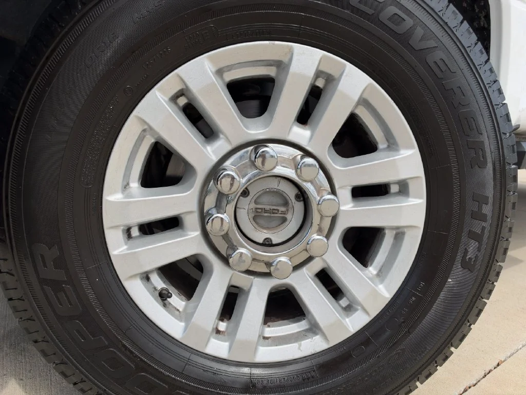 Used 2019 White Ford XLT image 11