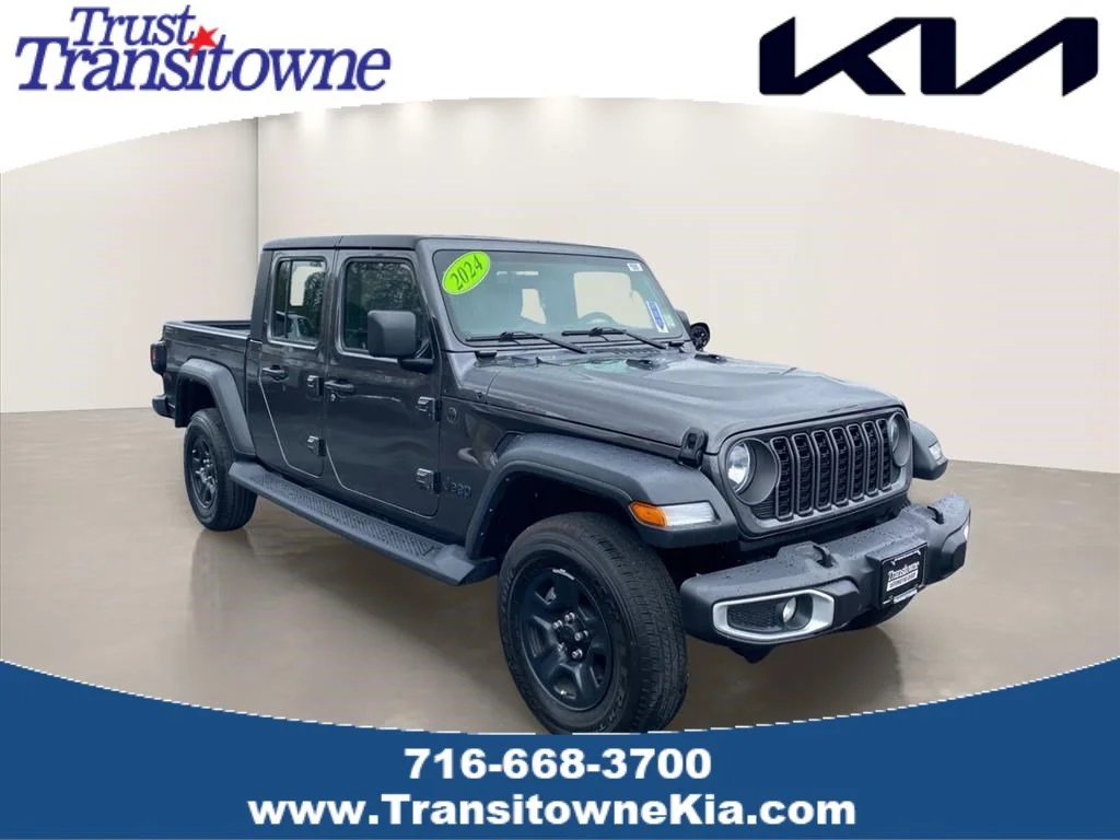 2024 Jeep Gladiator Sport's photo