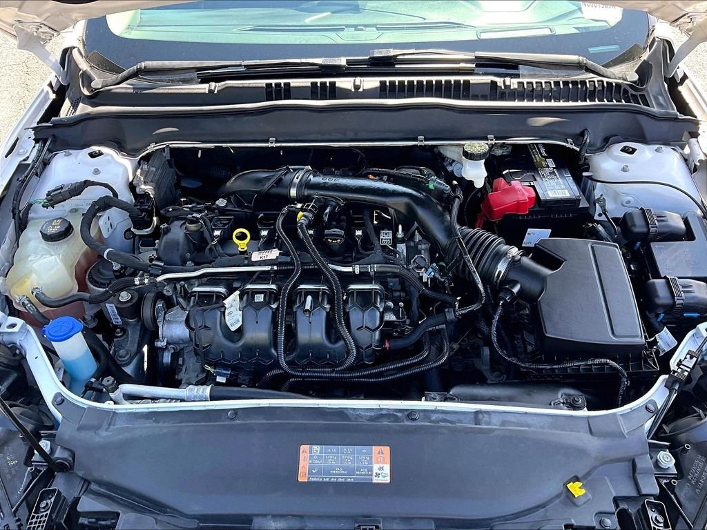 Used 2019 White Ford SE image 30