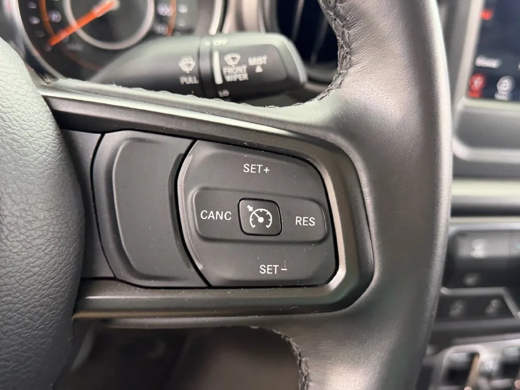 Used 2022 White Jeep Willys image 23