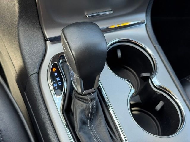 Used 2019 Blue Jeep Overland image 38