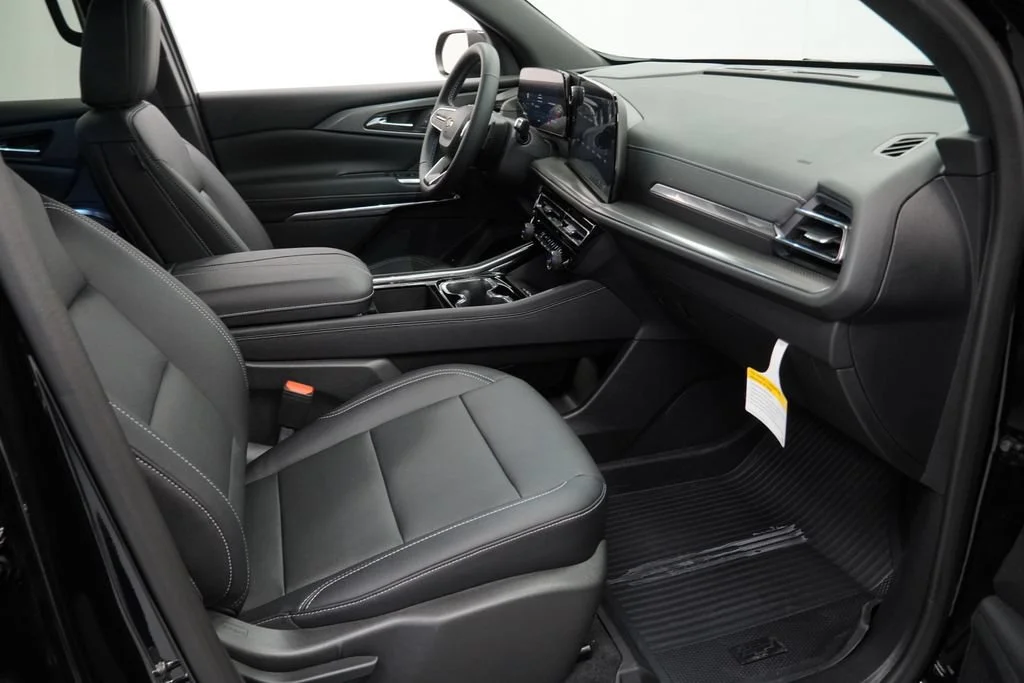 New 2026 Mosaic Black Metallic Chevrolet LT image 28