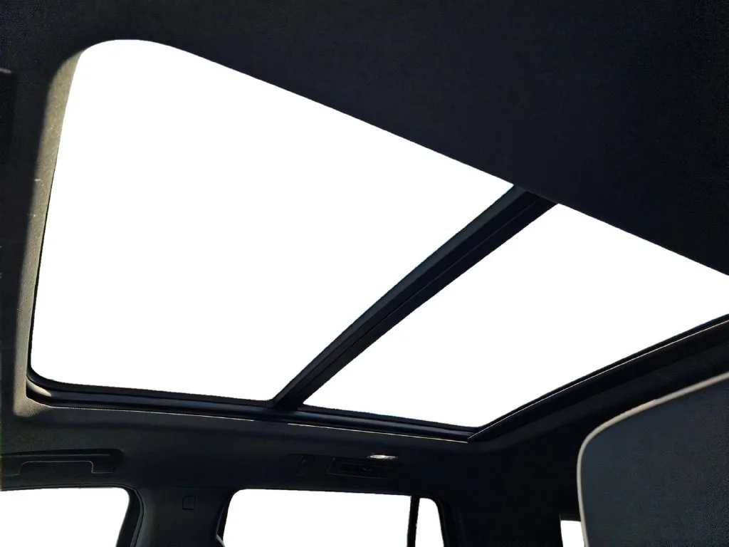 New 2026 Summit White GMC Elevation image 17