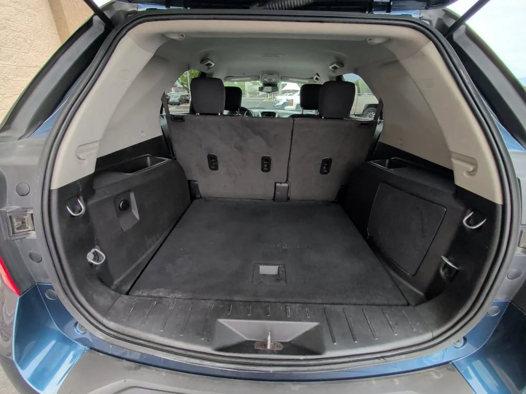 Used 2016 PATRIOT BLUE METALLIC Chevrolet LT image 16
