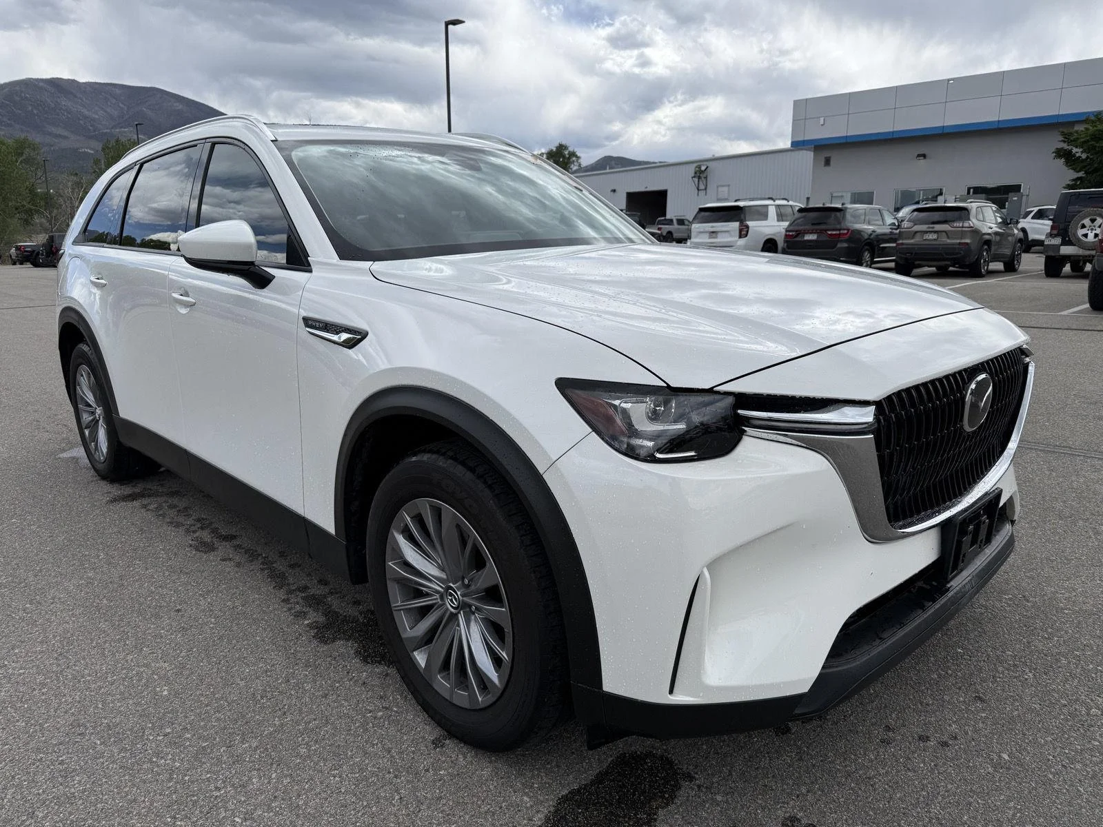 Used 2024 Rhodium White Premium Mazda Preferred image 2