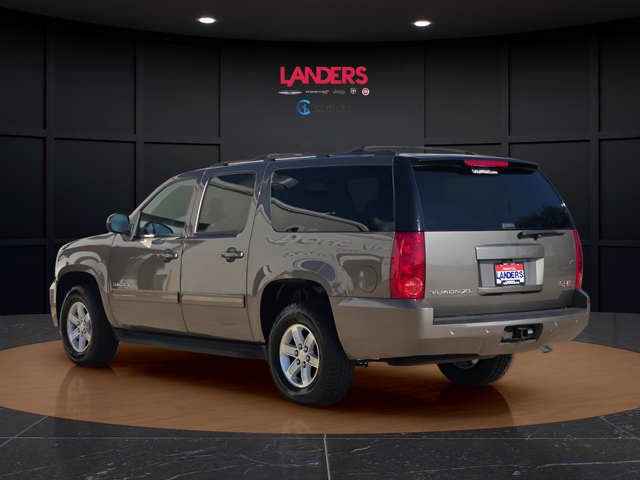 Used 2013 Gray GMC SLE 1500 image 2