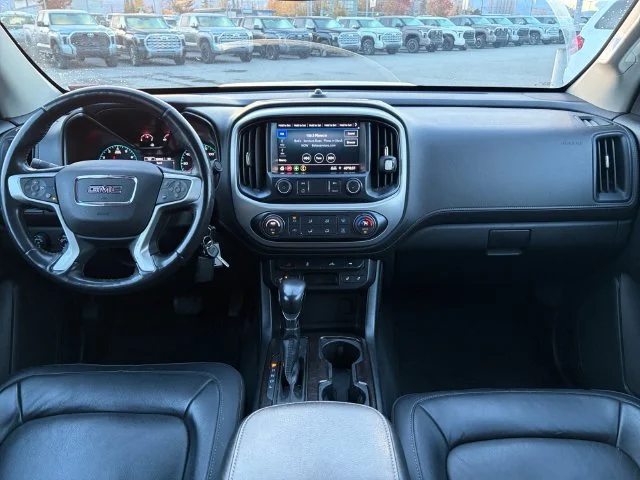 Used 2022 Black GMC Elevation image 21