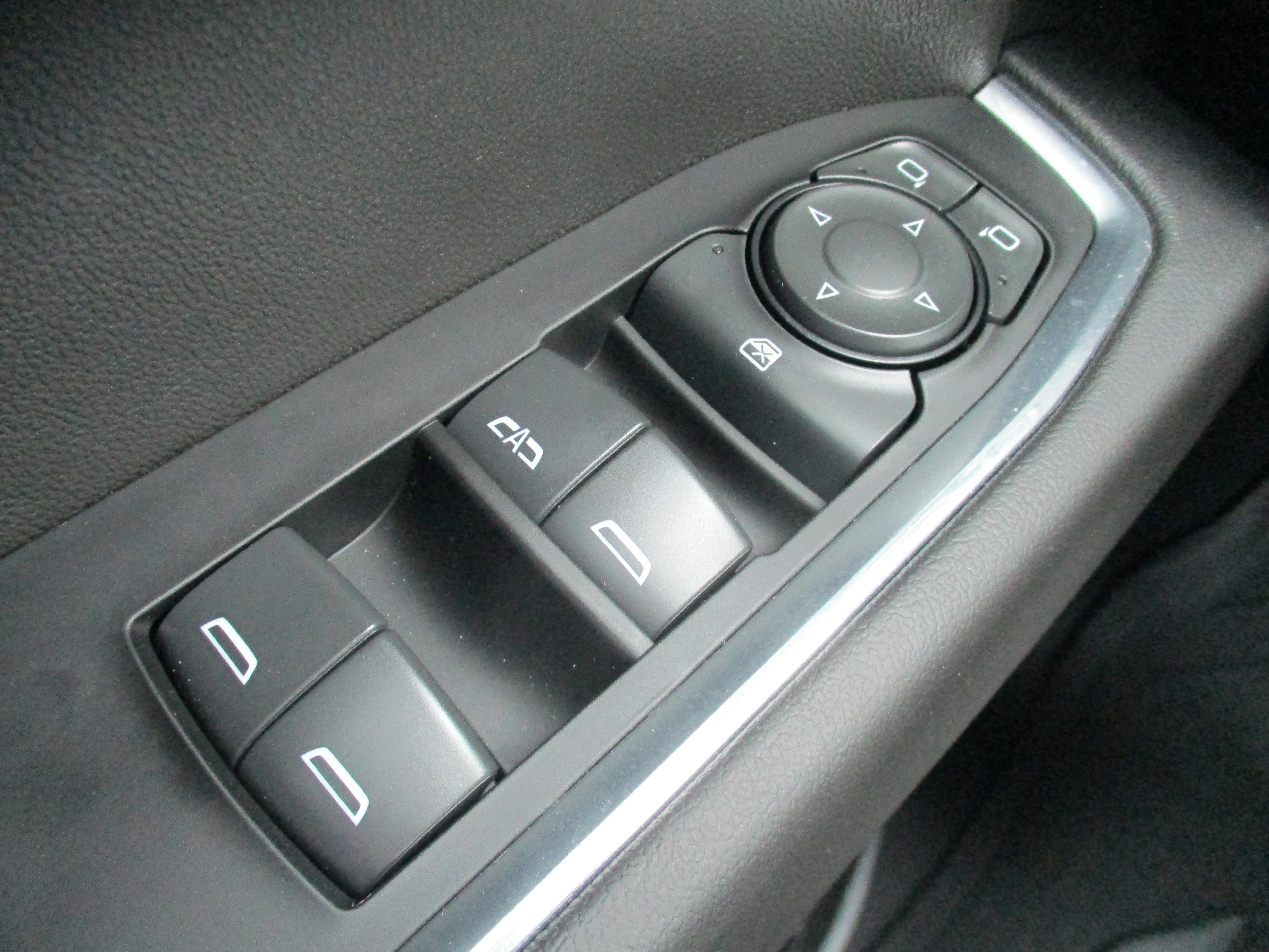 Used 2023 Glacier Blue Metallic Chevrolet LT image 43