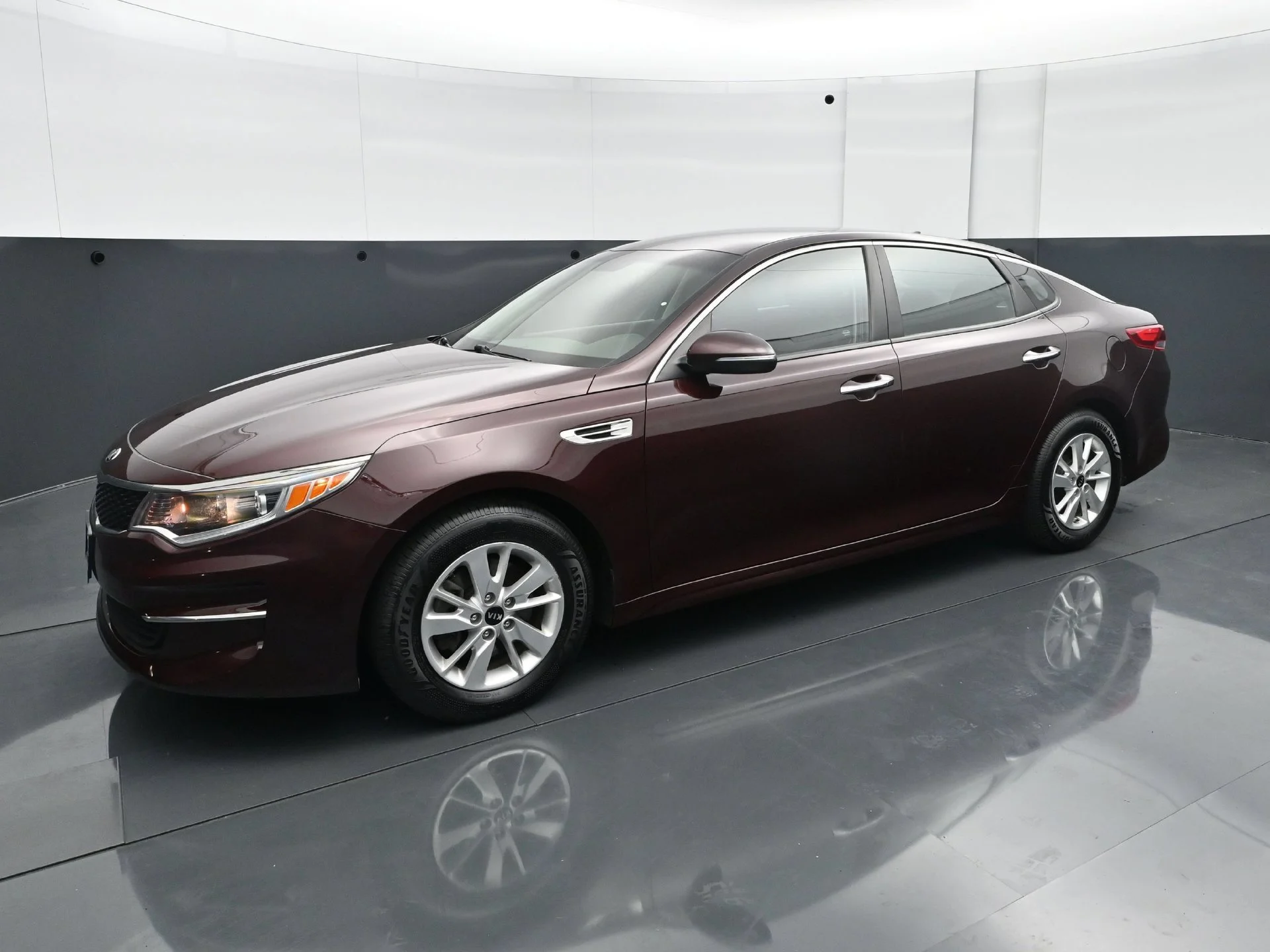 Used 2017 Kia Optima LX with VIN 5XXGT4L38HG134137 for sale in Burnsville, MN