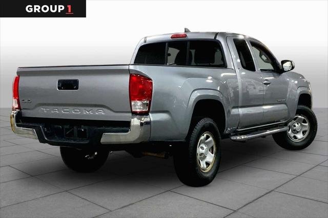 Certified Used 2017 SILVER ME Toyota  image 13
