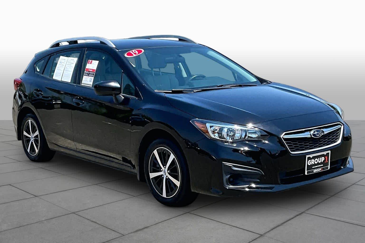 Used 2019 Crystal Black Silica Subaru Premium image 2