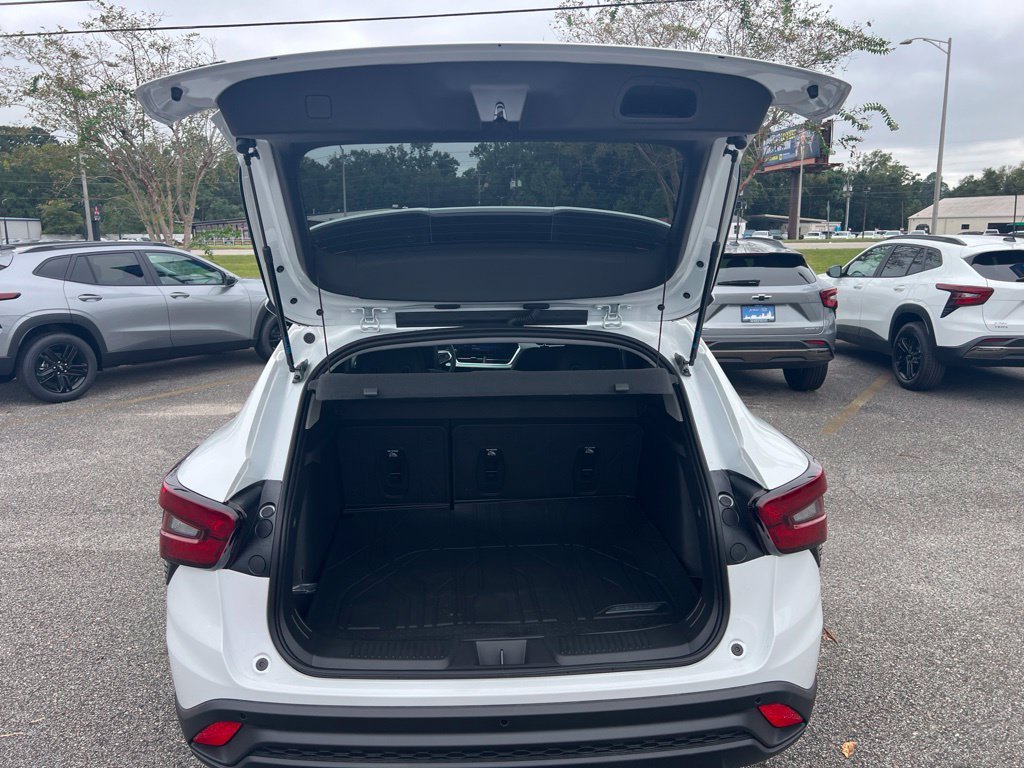 2026 Chevrolet Trax LT - Photo 16