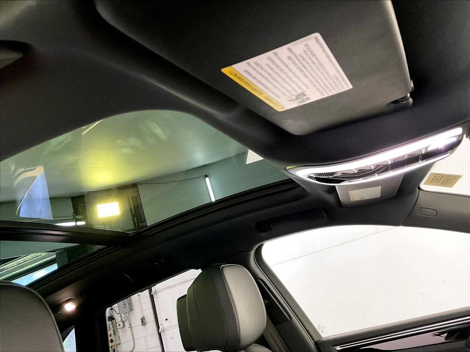 Certified Used 2023 White Porsche  image 20