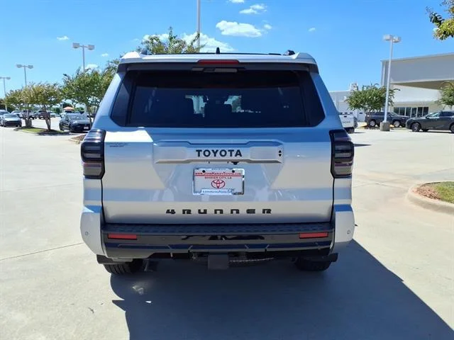 Certified Used 2025 CUTTING EDGE Toyota  image 25