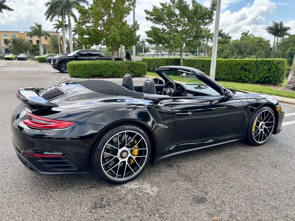 2017 Porsche 911 Turbo - Photo 8