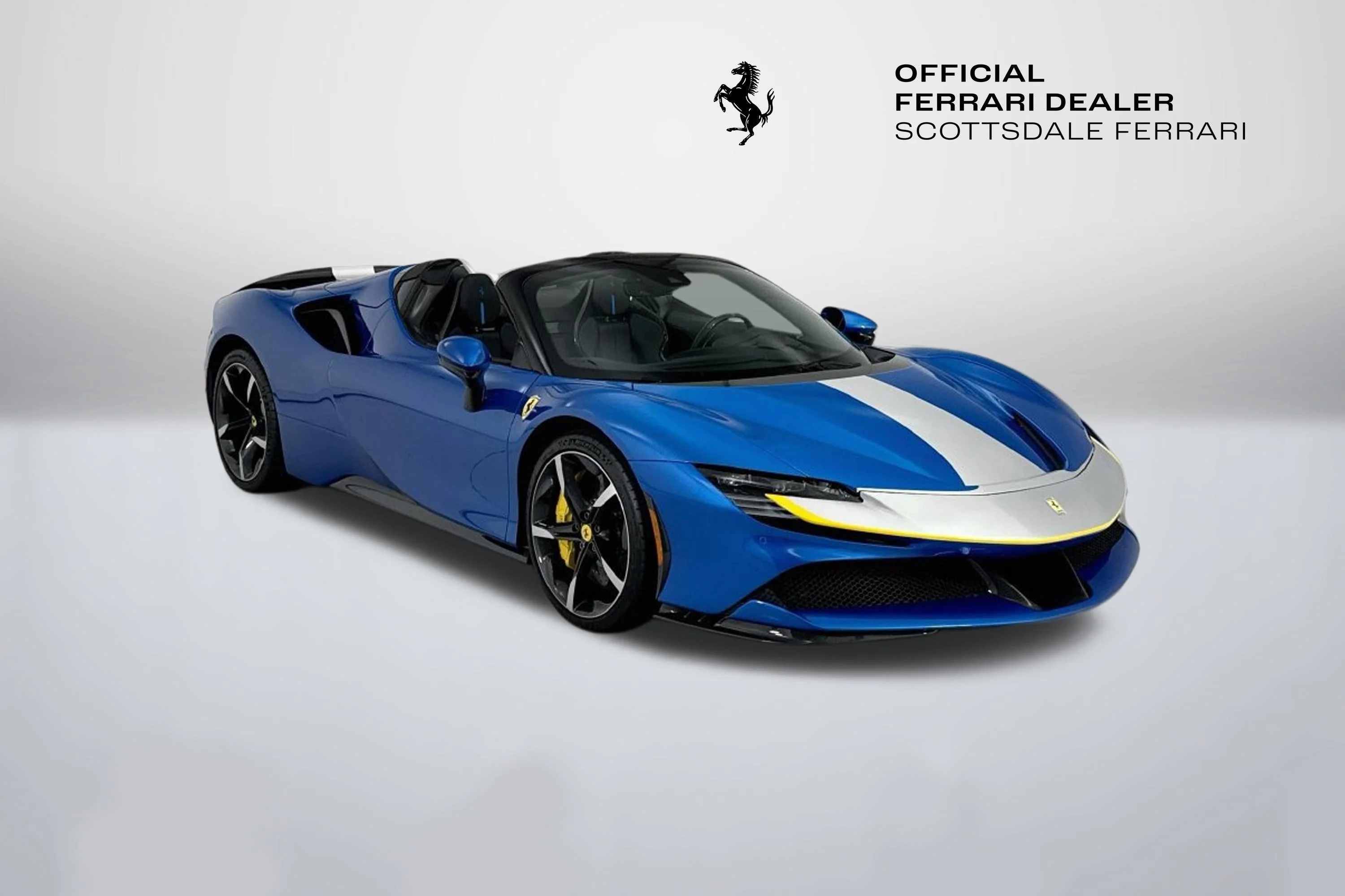 Used 2022 Blu Corsa Ferrari  image 3