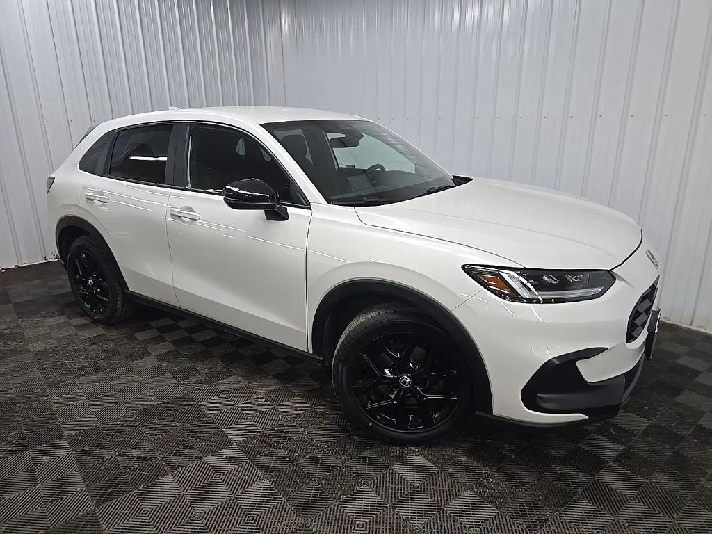 Used 2024 Platinum White Pearl Honda Sport image 7