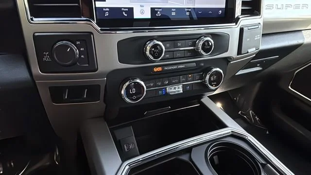 Used 2022 Red Ford LARIAT image 30
