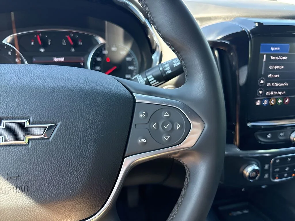 Used 2023 Summit White Chevrolet LT Leather image 18