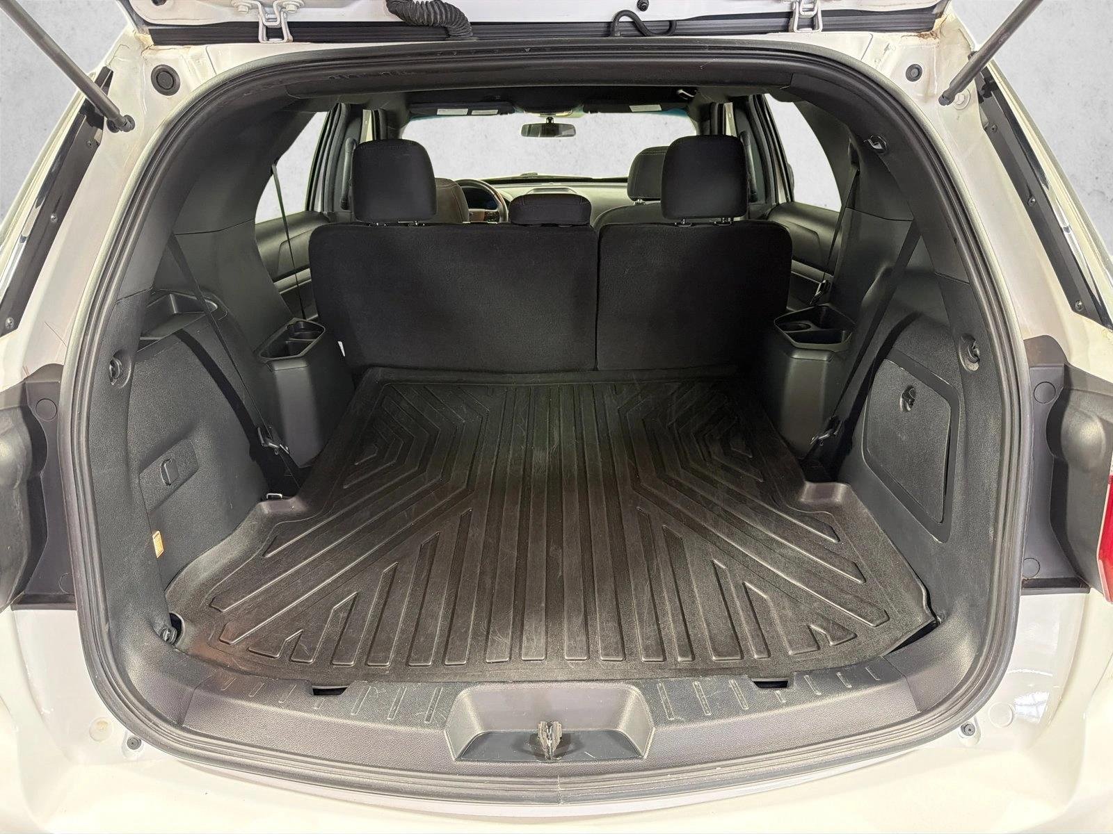 Used 2017 Oxford White Ford XLT image 18