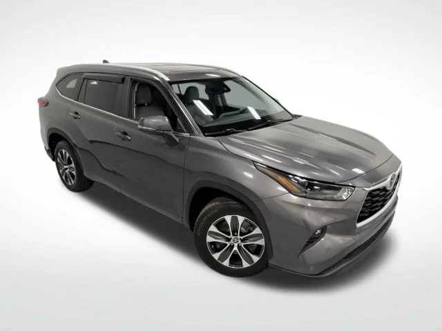 Used 2023 Gray Toyota XLE image 39