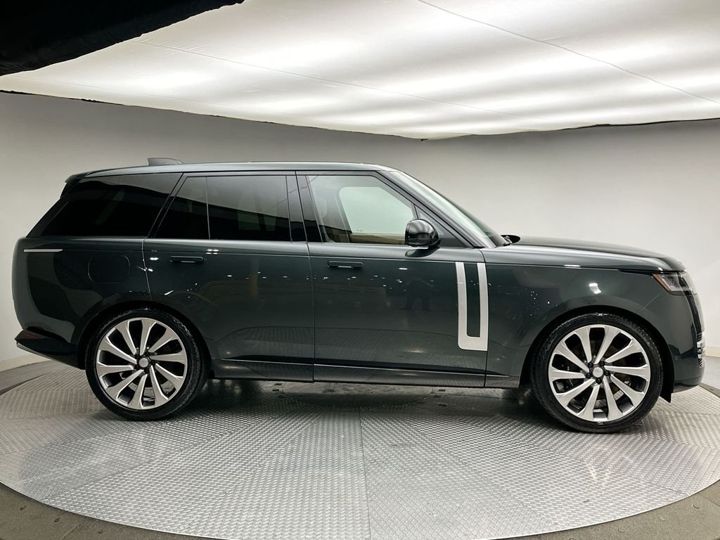Used 2024 Belgravia Green Metallic Land Rover Autobiography image 14