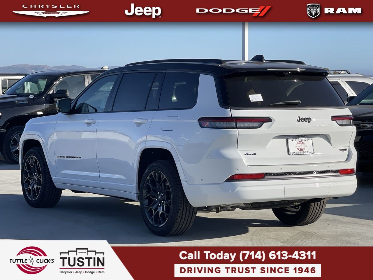 New 2026 Bright White Clear-Coat Exterior Paint Jeep Summit image 4